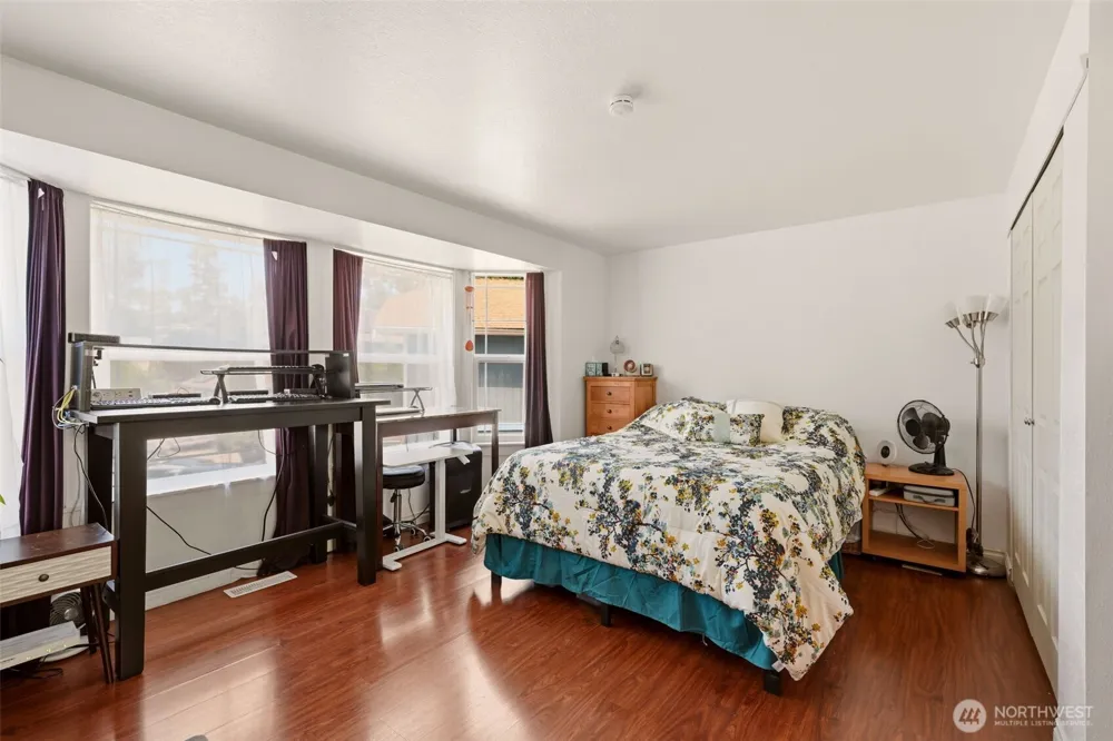 18930 SE 263rd Street Covington, WA 98042