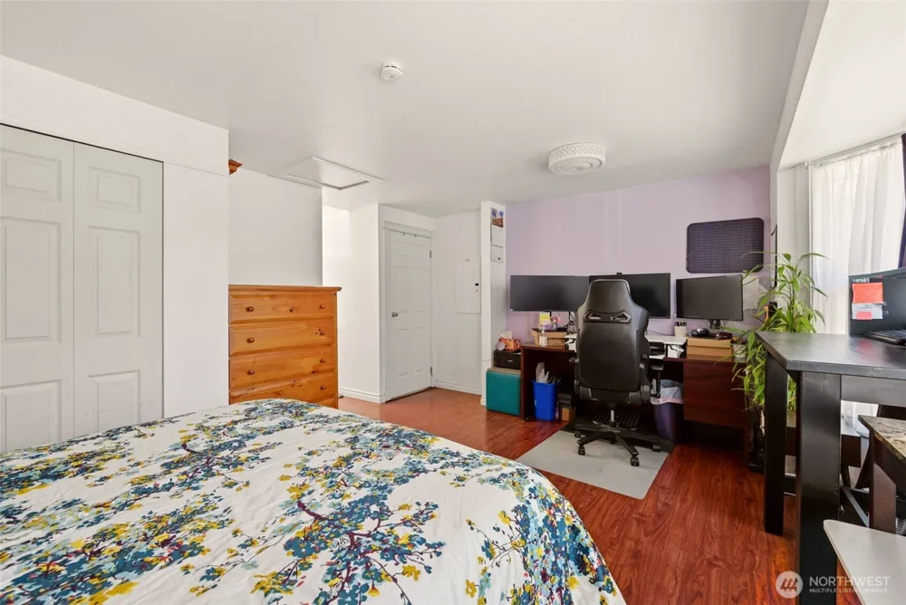 18930 SE 263rd Street Covington, WA 98042