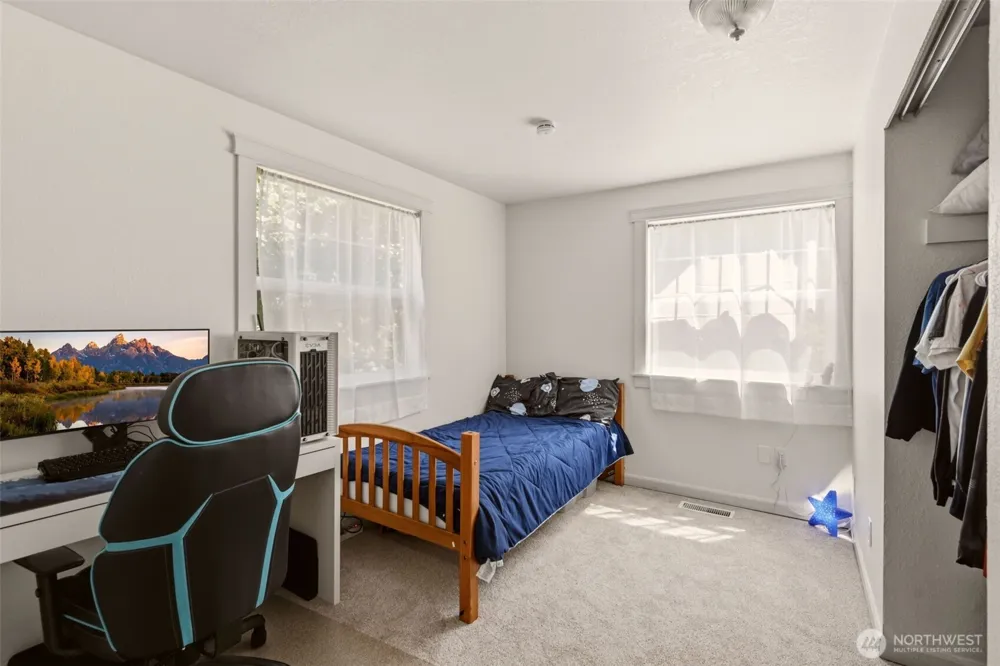 18930 SE 263rd Street Covington, WA 98042