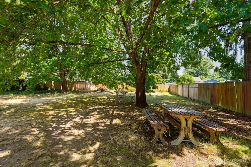 18930 SE 263rd Street Covington, WA 98042