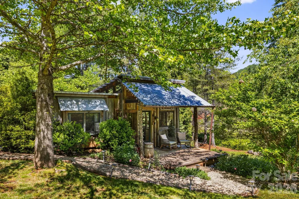 107  111 Hougie Heaven Lane Franklin, NC 28734