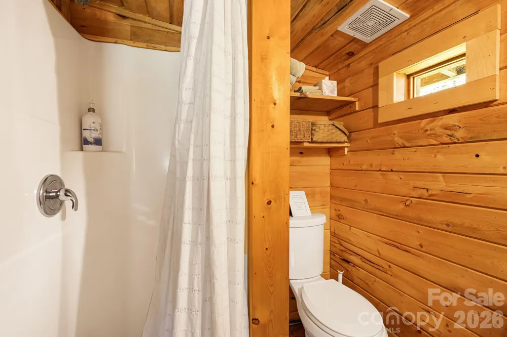 107  111 Hougie Heaven Lane Franklin, NC 28734