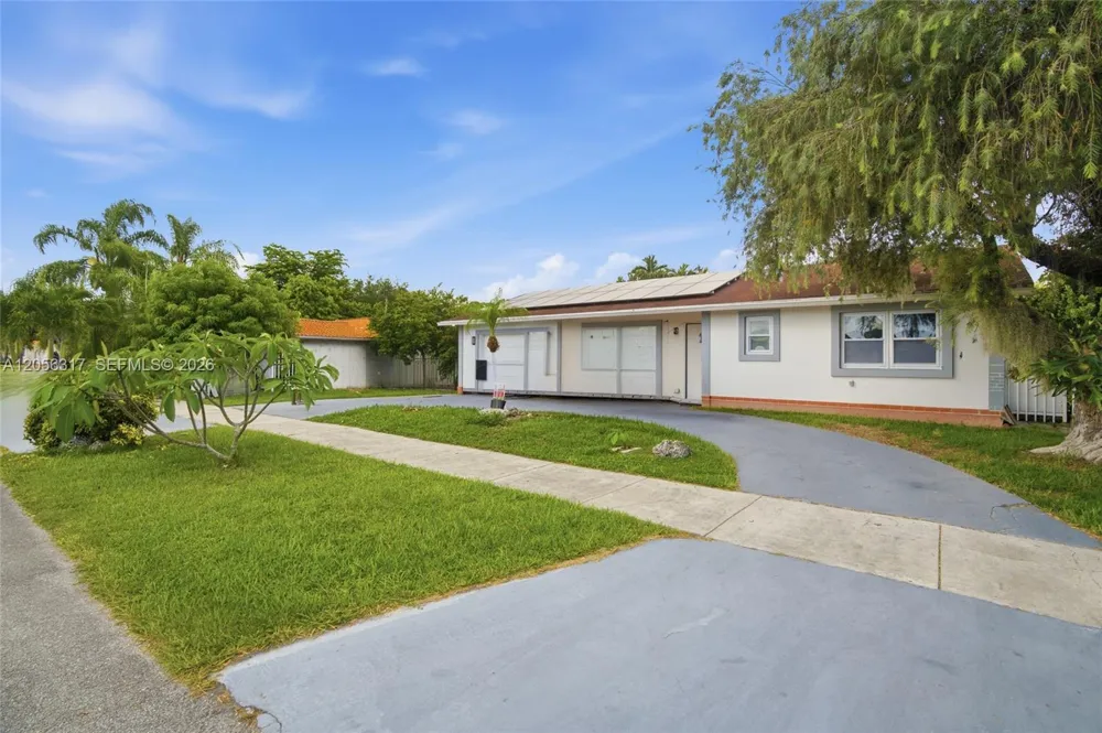 14755 SW 70th Ter Miami, FL 33193