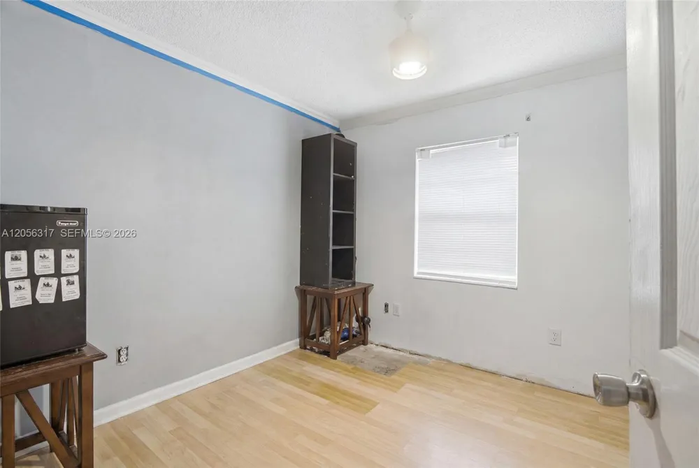 14755 SW 70th Ter Miami, FL 33193