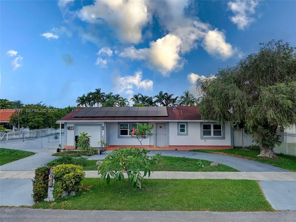 14755 SW 70th Ter Miami, FL 33193
