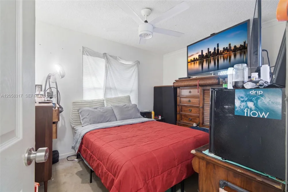 14755 SW 70th Ter Miami, FL 33193