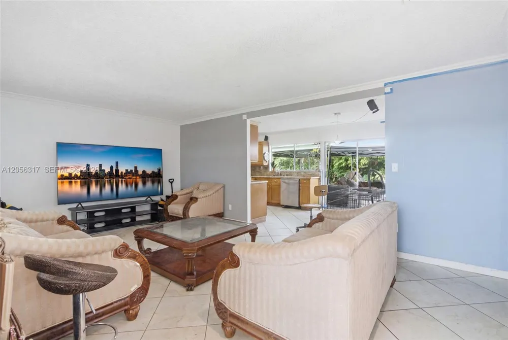 14755 SW 70th Ter Miami, FL 33193