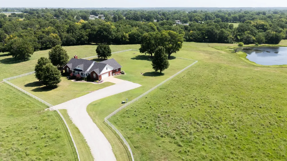 5705 S Prairie Drive Chelsea, OK 74016