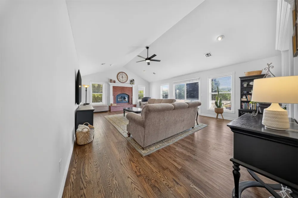 5705 S Prairie Drive Chelsea, OK 74016