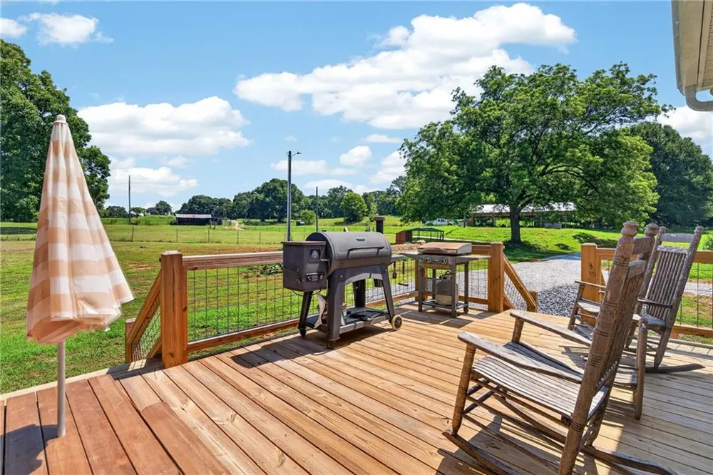 14155 HWY 106 Carnesville, GA 30521