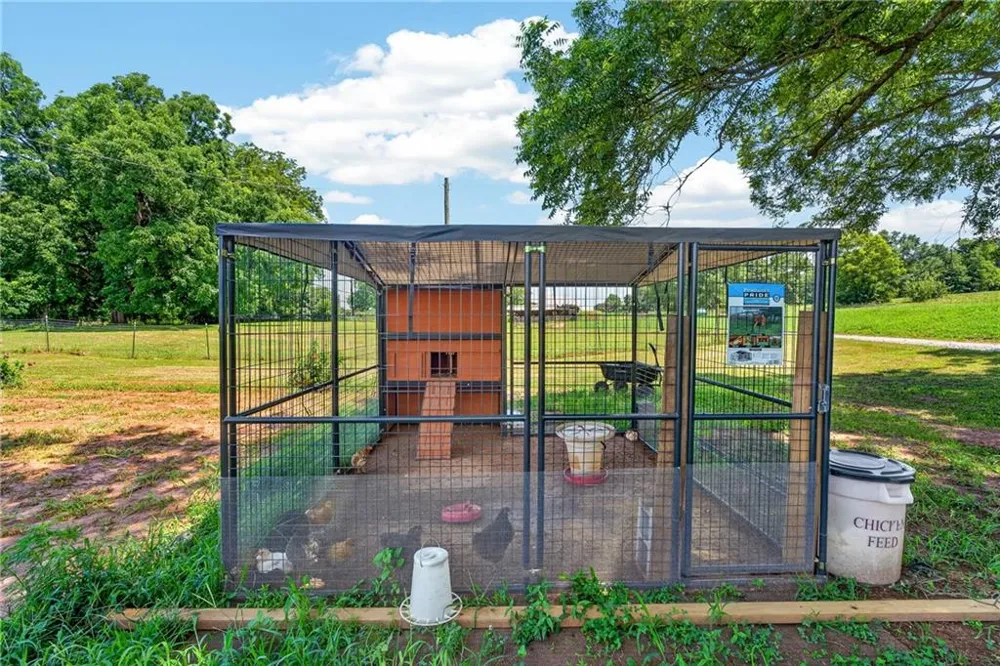 14155 HWY 106 Carnesville, GA 30521