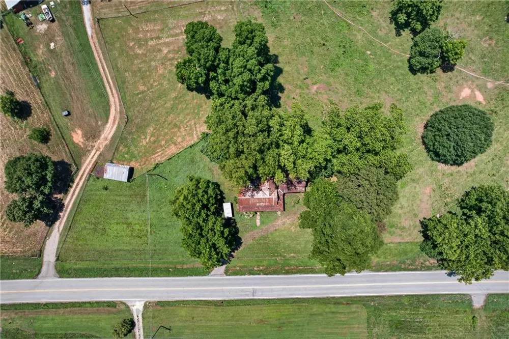 14155 HWY 106 Carnesville, GA 30521