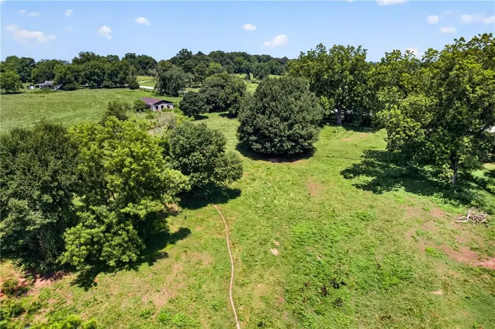 14155 HWY 106 Carnesville, GA 30521
