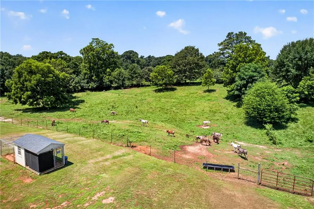 14155 HWY 106 Carnesville, GA 30521