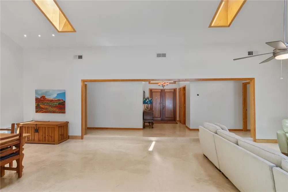 1904 Helen Street Alice, TX 78332