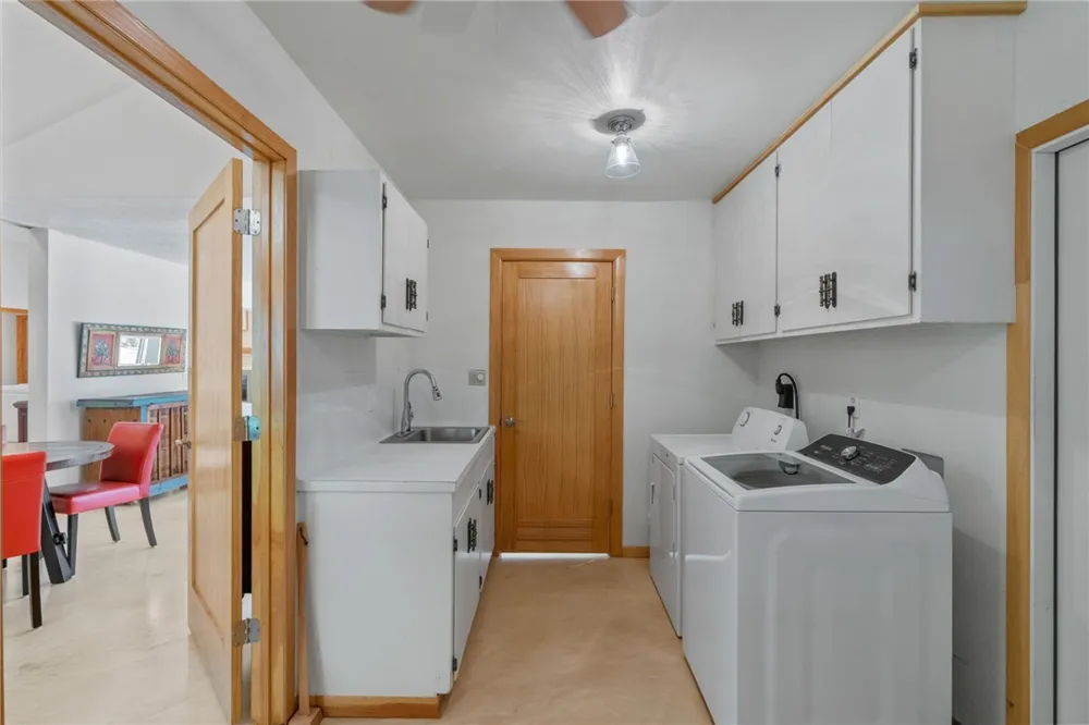 1904 Helen Street Alice, TX 78332