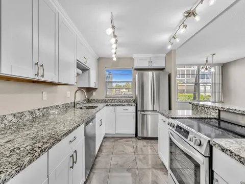 2741 TAFT STREET #104