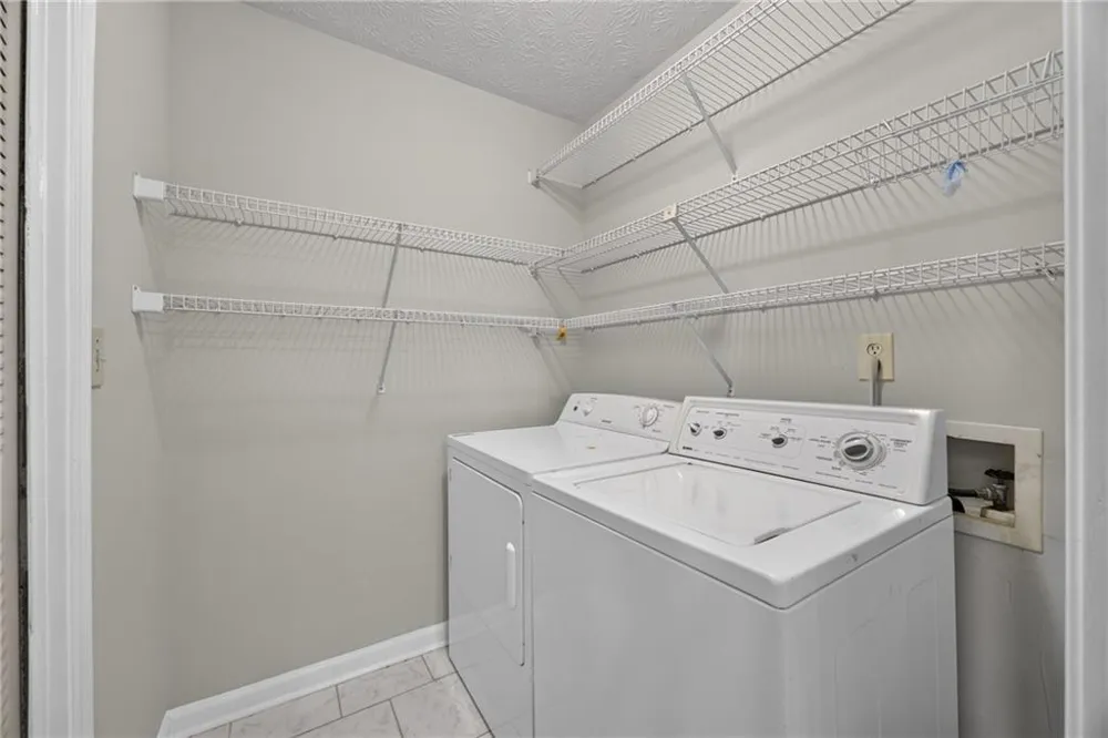 3923 Woodridge Way Tucker, GA 30084