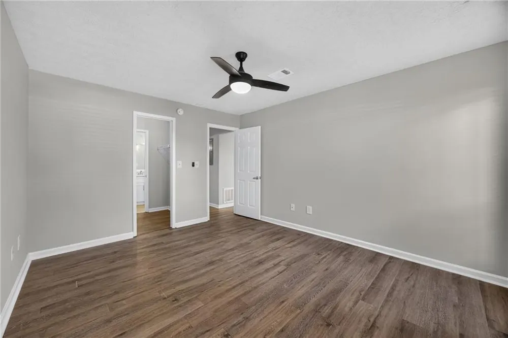 3923 Woodridge Way Tucker, GA 30084