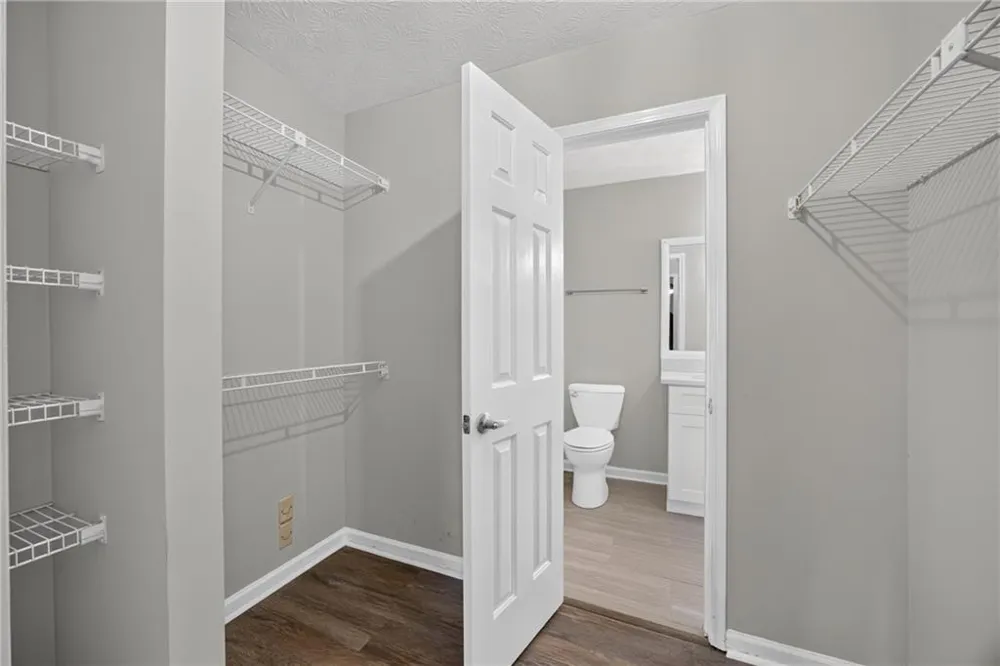 3923 Woodridge Way Tucker, GA 30084