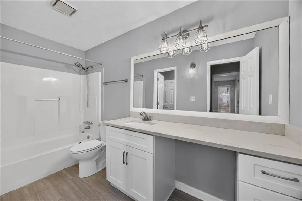 3923 Woodridge Way Tucker, GA 30084