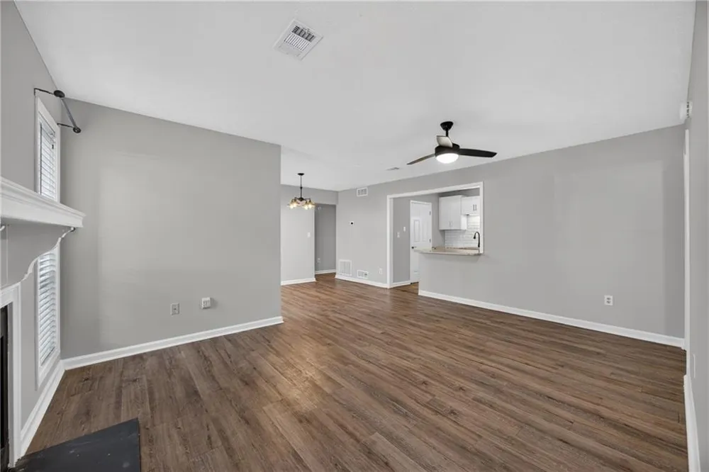 3923 Woodridge Way Tucker, GA 30084
