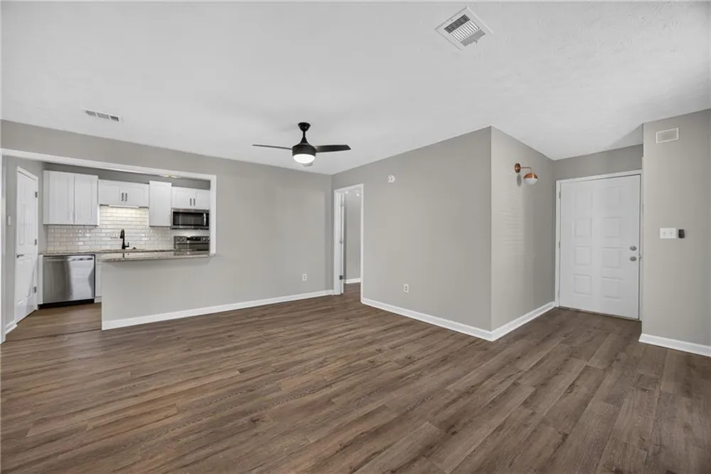 3923 Woodridge Way Tucker, GA 30084