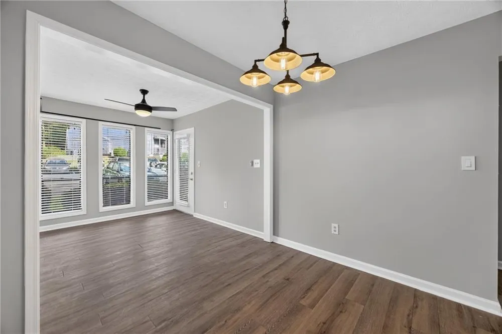 3923 Woodridge Way Tucker, GA 30084