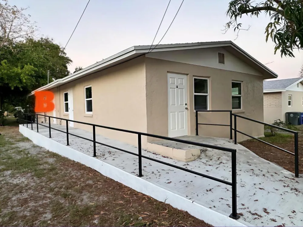 1502 AVENUE I #B Fort Pierce, FL 34950