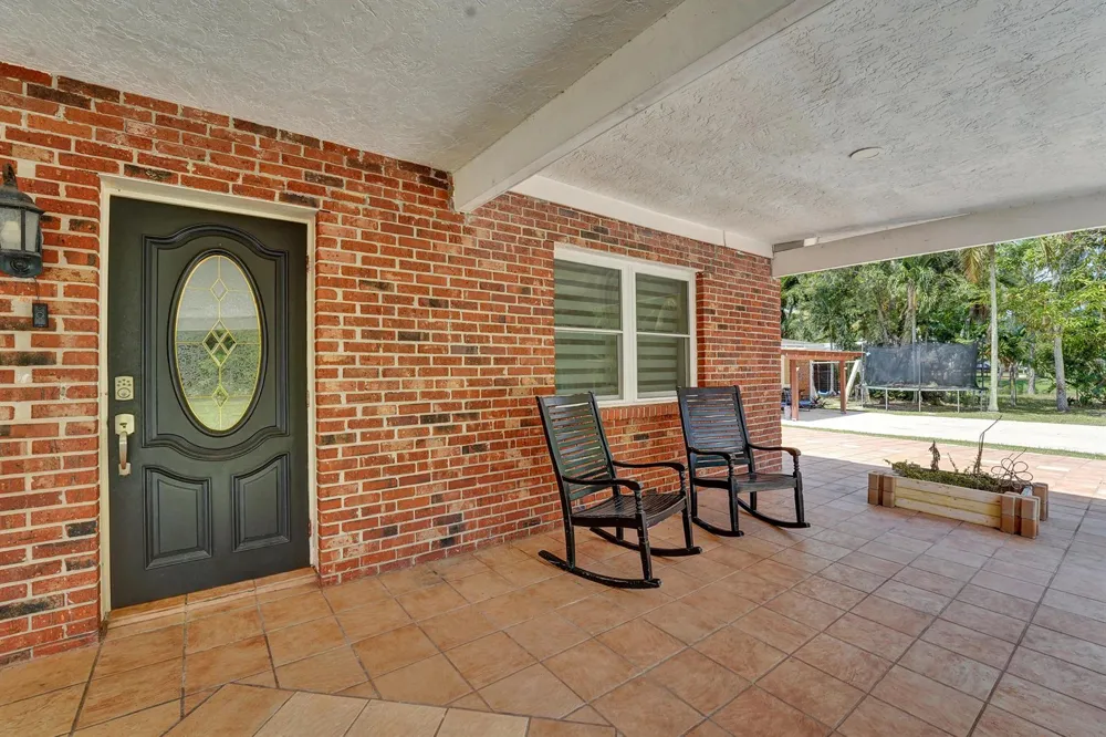 10951 SW 58th Court Davie, FL 33328