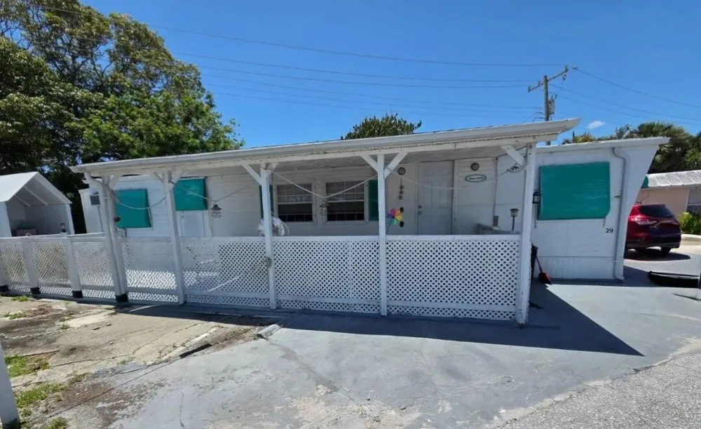 29 Pine Ridge Drive Riviera Beach, FL 33404