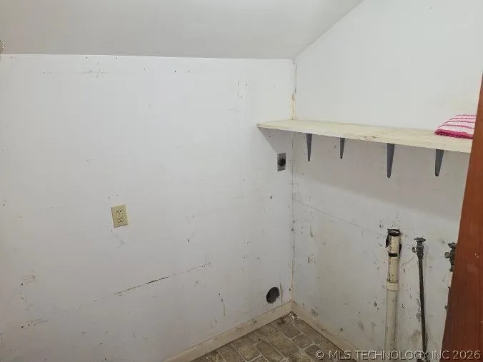 207 S 8th Street Okemah, OK 74859
