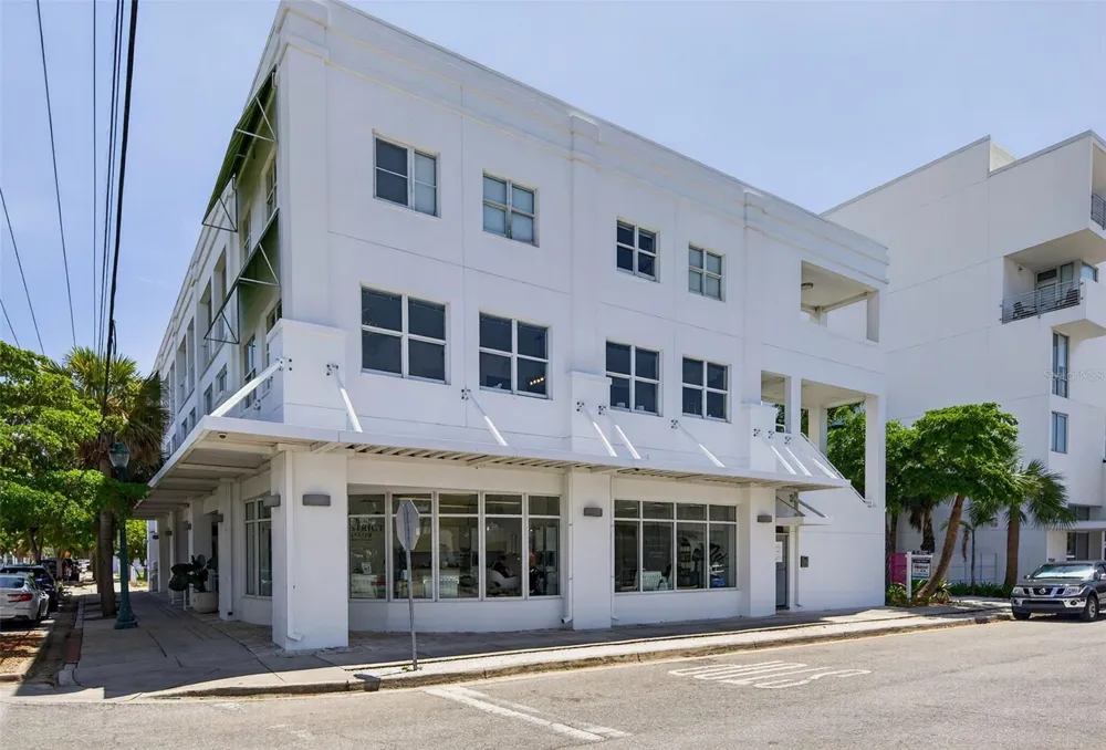 433 CENTRAL AVENUE Sarasota, FL 34236