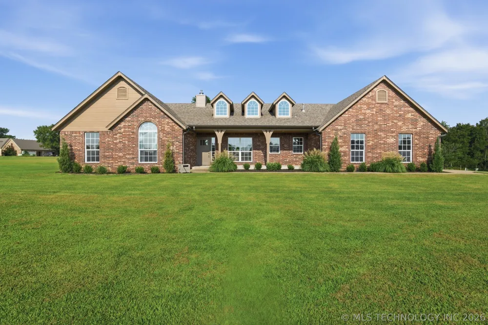 13535 E 463 ROAD Claremore, OK 74017