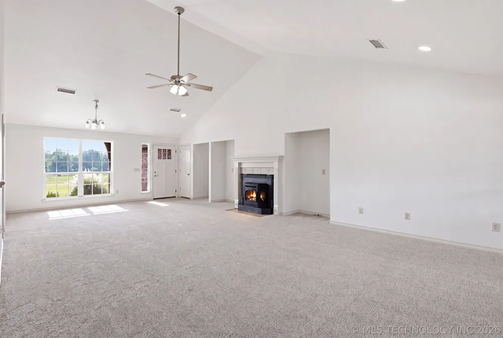 13535 E 463 ROAD Claremore, OK 74017