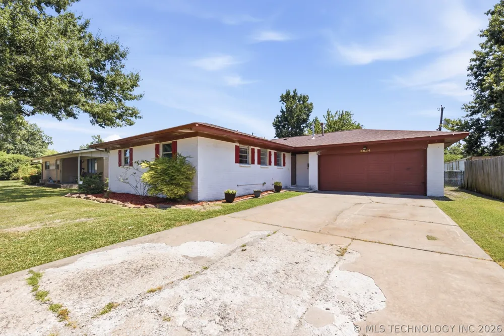 8634 E 38th Place NE Tulsa, OK 74146