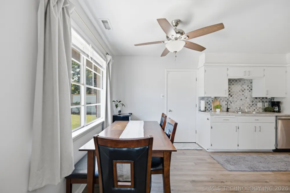 8634 E 38th Place NE Tulsa, OK 74146