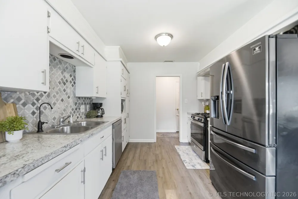 8634 E 38th Place NE Tulsa, OK 74146