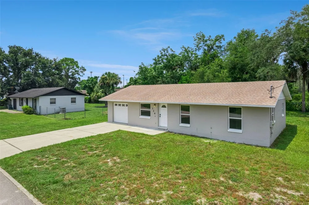 324 QUEEN AVENUE Oviedo, FL 32765