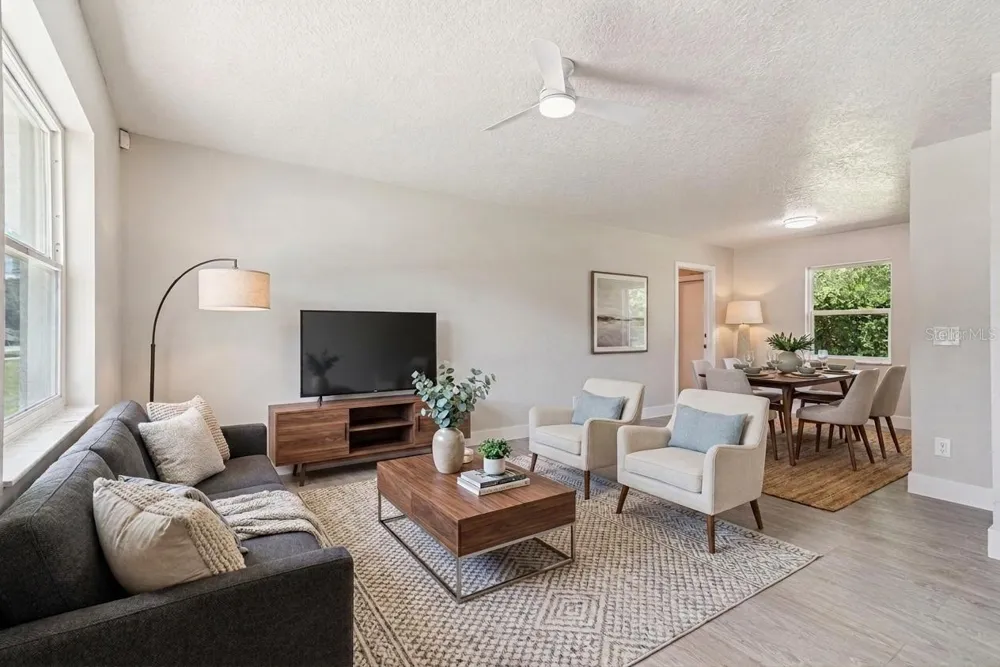 324 QUEEN AVENUE Oviedo, FL 32765
