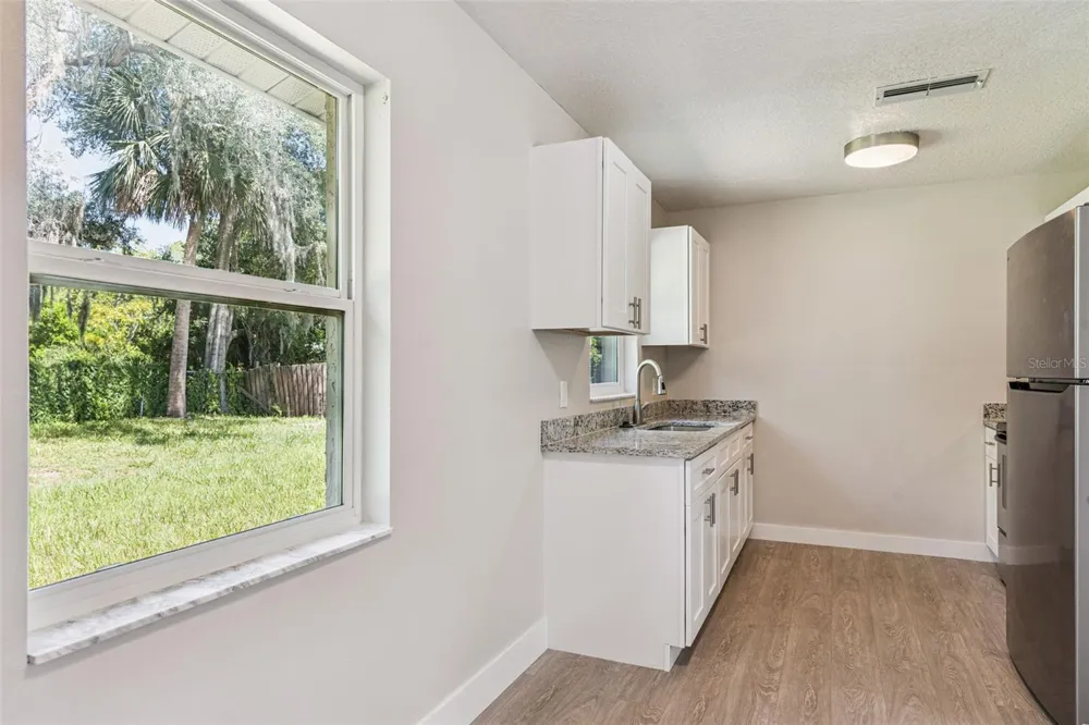 324 QUEEN AVENUE Oviedo, FL 32765