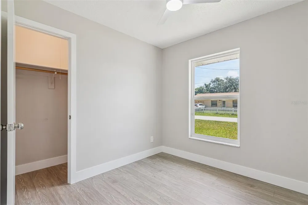324 QUEEN AVENUE Oviedo, FL 32765