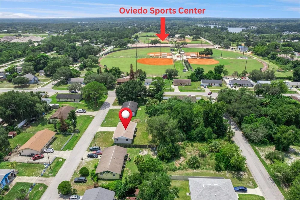 324 QUEEN AVENUE Oviedo, FL 32765