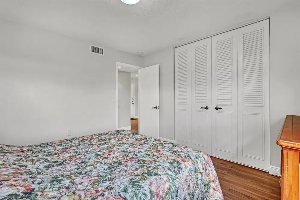 504 Davis Road #96 Palm Springs, FL 33461