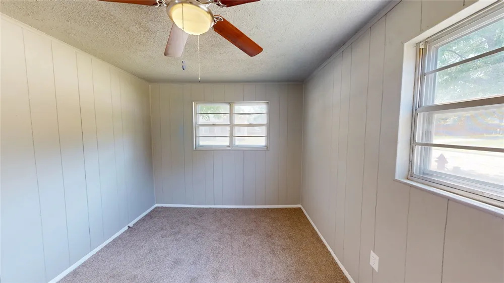 1142 S Stockton Street Ada, OK 74820