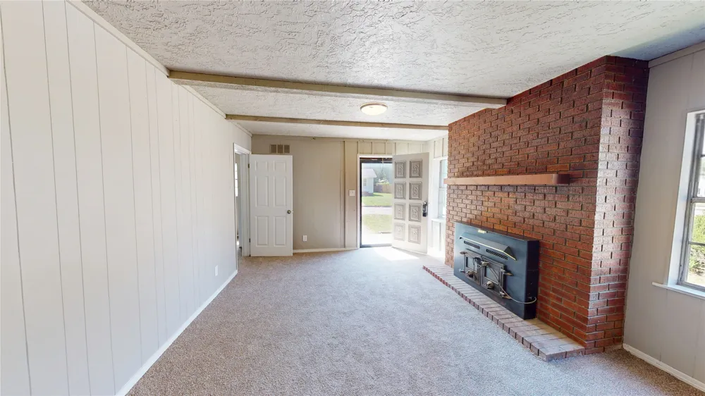 1142 S Stockton Street Ada, OK 74820