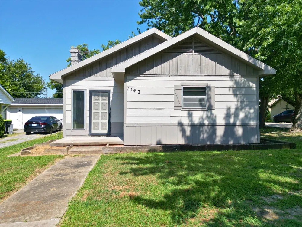 1142 S Stockton Street Ada, OK 74820