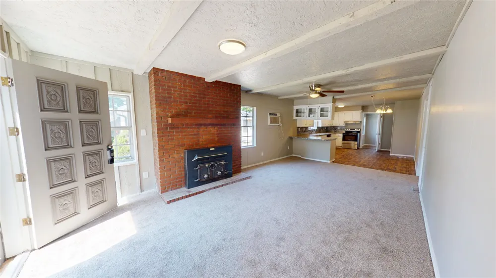 1142 S Stockton Street Ada, OK 74820
