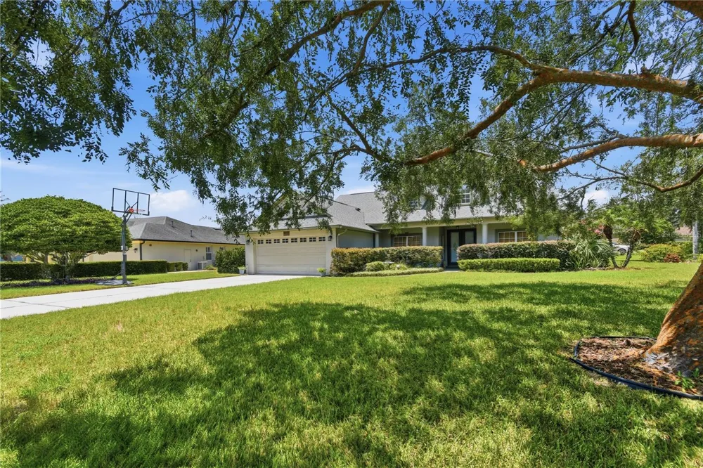 23354 OAK PRAIRIE CIRCLE Sorrento, FL 32776