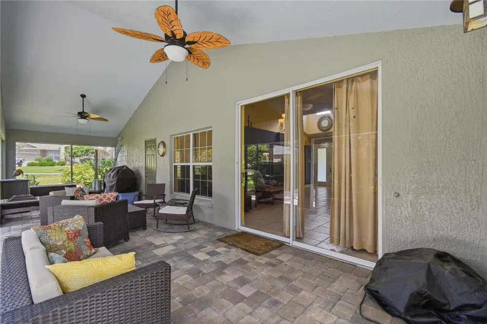 23354 OAK PRAIRIE CIRCLE Sorrento, FL 32776